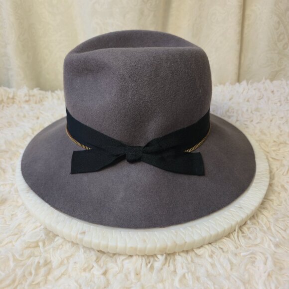 C.C Exclusives 100% Wool Hat, Size M/L - Picture 9 of 13